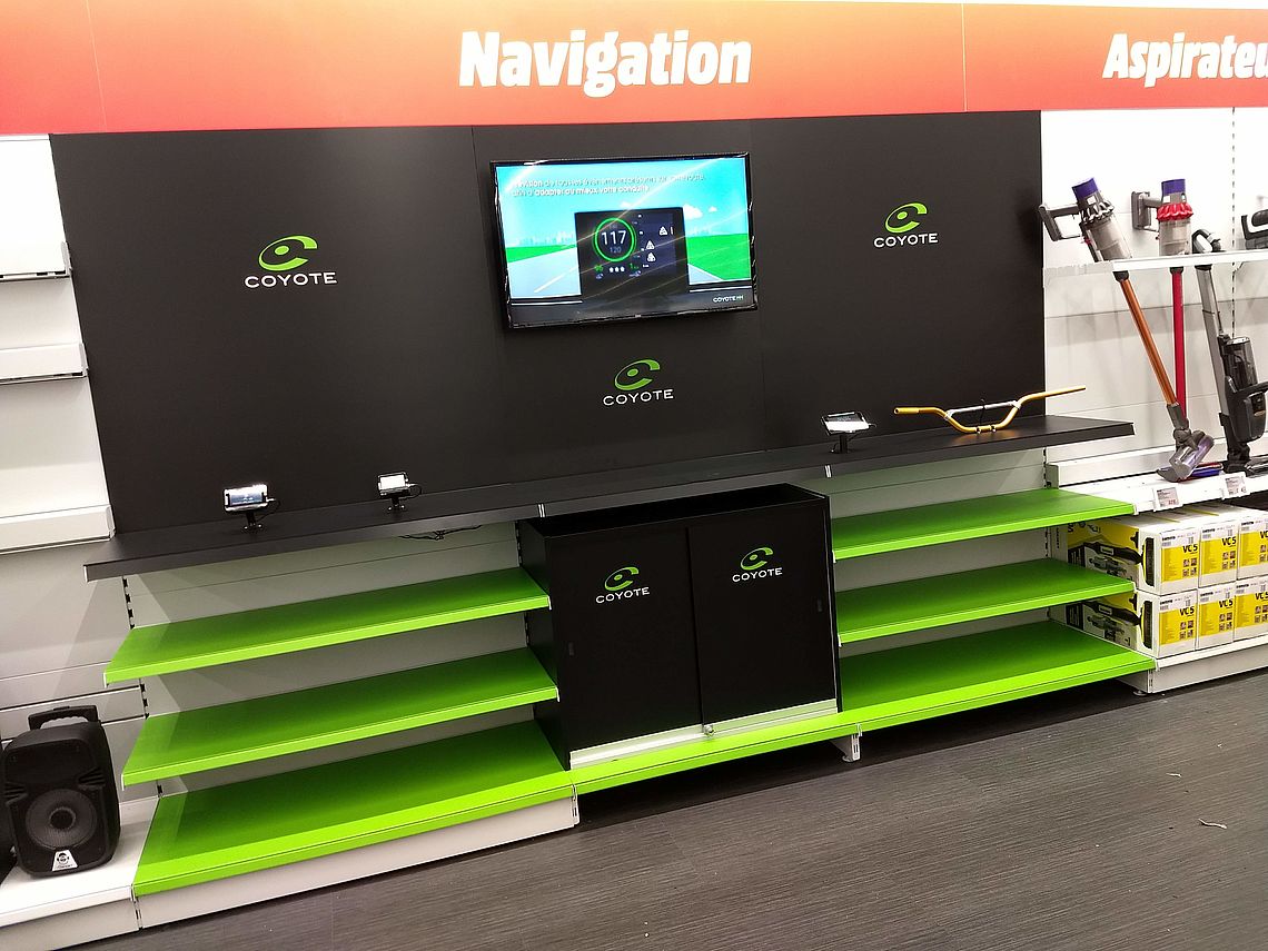 Aménagement Rayon Magasin TAPTAP Lettrage Belgique