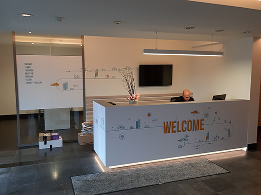 lettrage_signaletique_amenagement_interieur_TAPTAP_belgique_